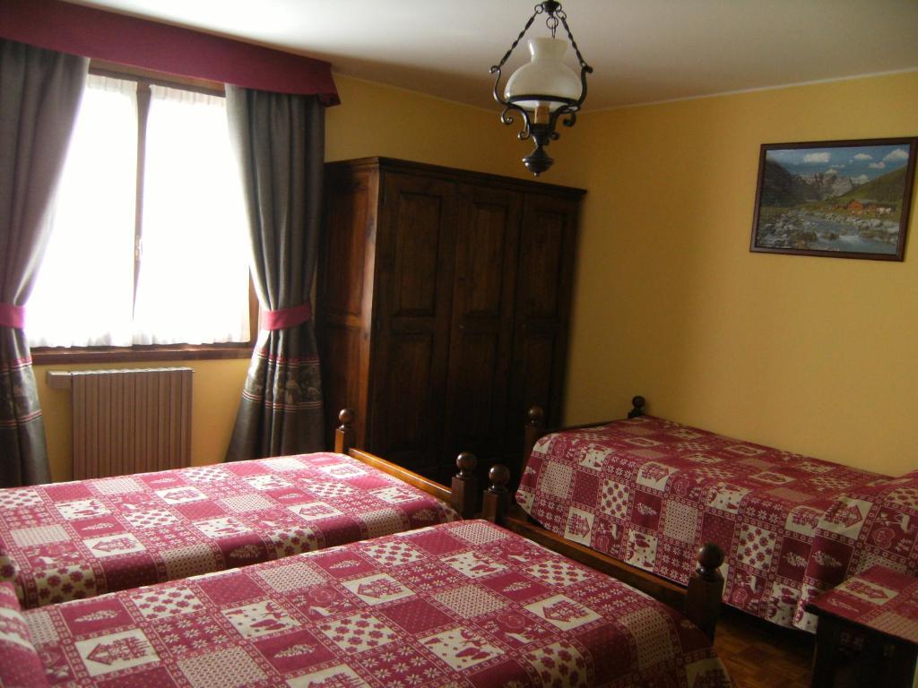 Albergo Thurwieser Santa Caterina Valfurva Ruang foto
